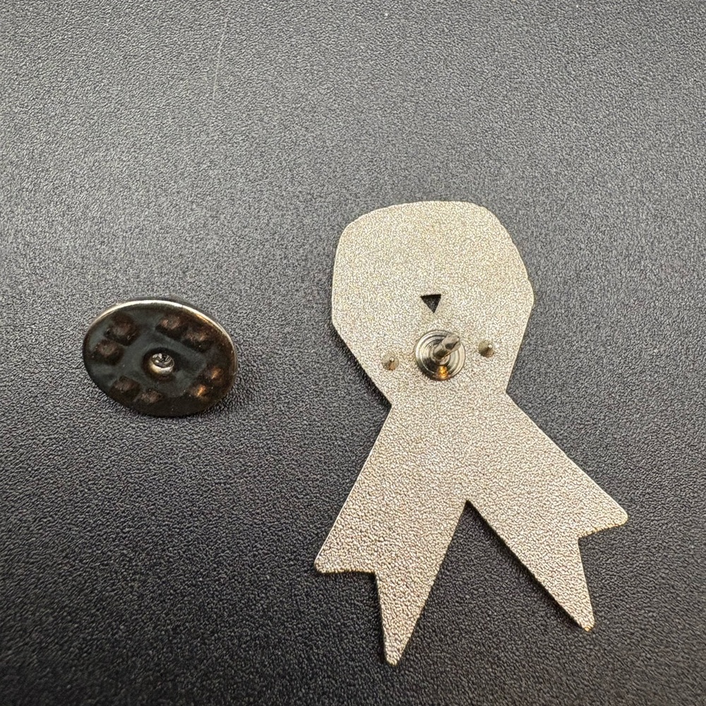 3/$10 USA Ribbon Pin - Picture 3 of 3